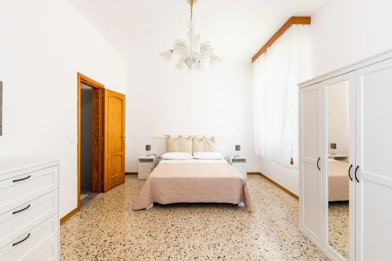 Paco House Villa Avola 0*,